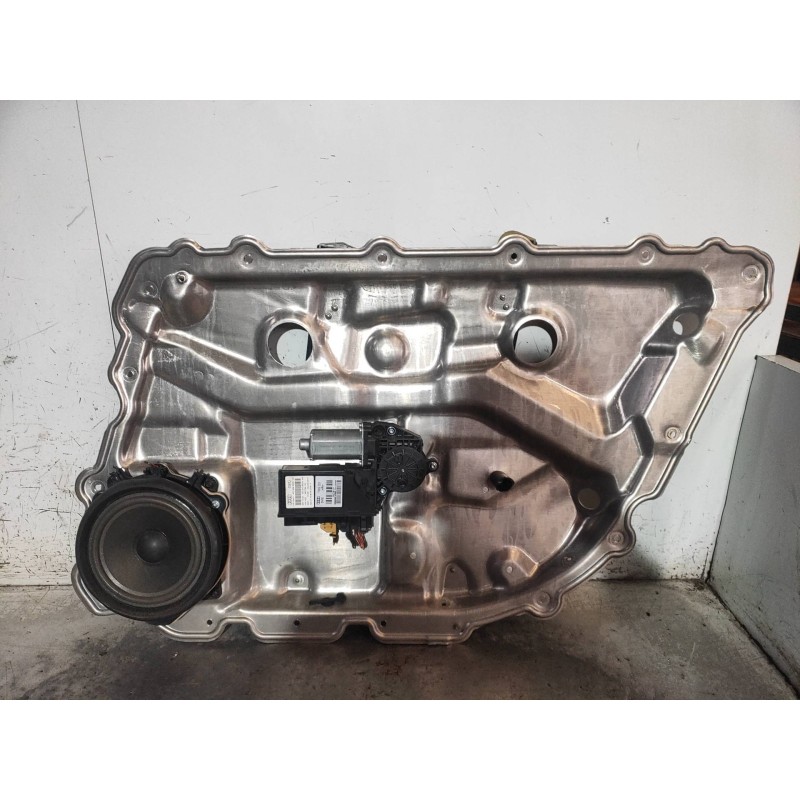 Recambio de elevalunas trasero derecho para audi a8 (4e2) 4.2 quattro referencia OEM IAM 4E0910802A 982738104 4E0910802A 4E48388