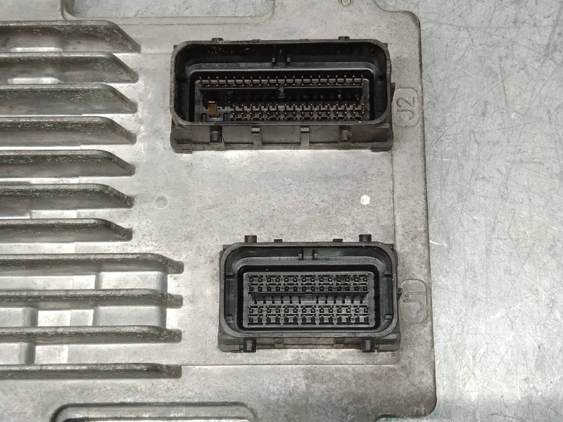 Recambio de centralita motor uce para opel astra j lim. enjoy referencia OEM IAM 12639891 12636386 AATS