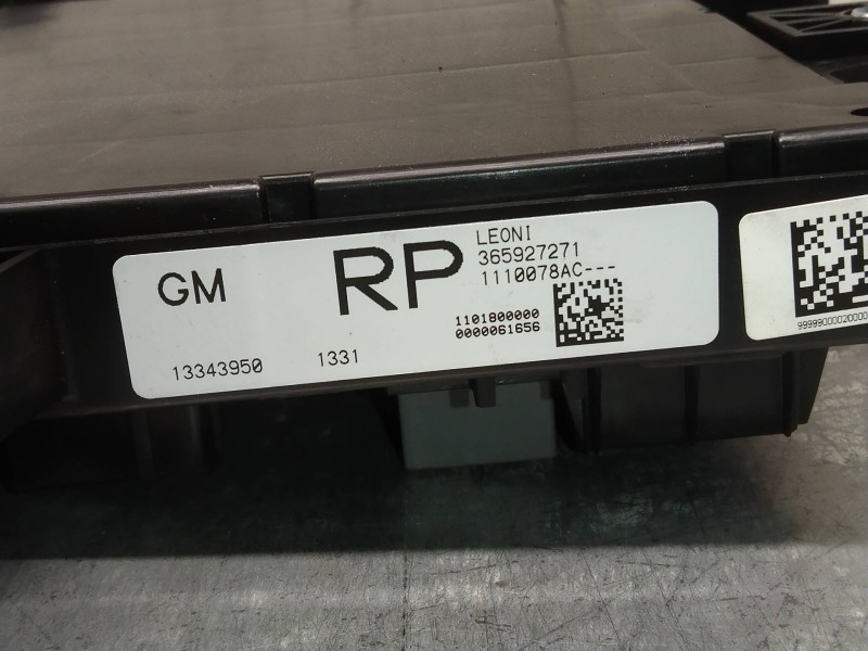 Recambio de caja reles / fusibles para opel astra j lim. enjoy referencia OEM IAM 13343950 1110078AC 365927271 RP