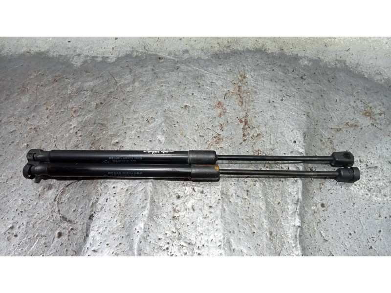Recambio de amortiguadores maletero / porton para renault megane iii berlina 5 p dynamique referencia OEM IAM 904510001R  
