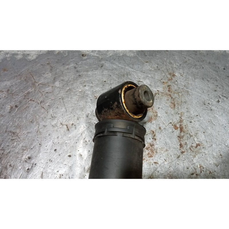 Recambio de amortiguador trasero derecho para renault megane iii berlina 5 p dynamique referencia OEM IAM 562107002R 03081000151