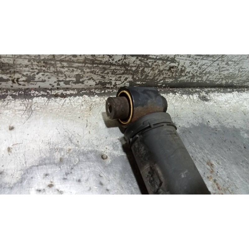 Recambio de amortiguador trasero izquierdo para renault megane iii berlina 5 p dynamique referencia OEM IAM 562107002R  