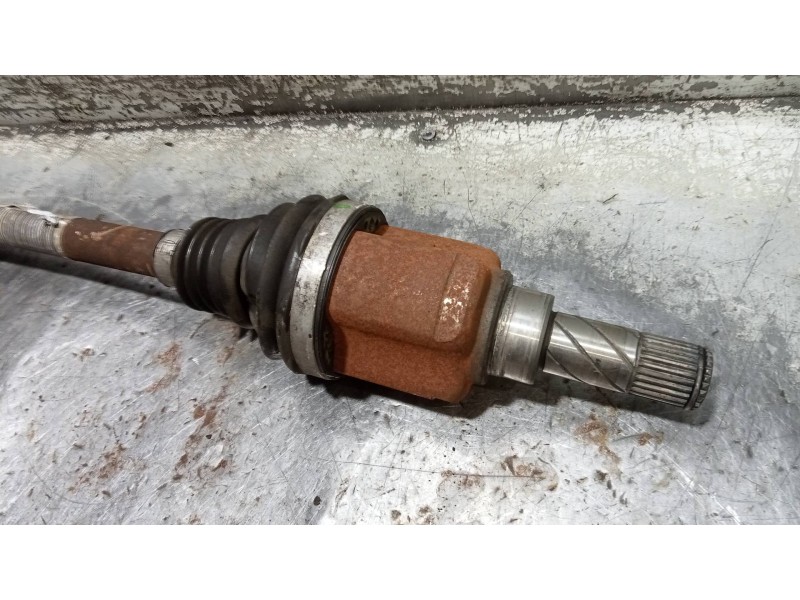 Recambio de transmision delantera izquierda para renault megane iii berlina 5 p dynamique referencia OEM IAM 391013387R  