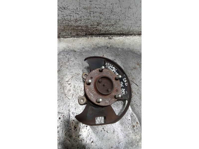 Recambio de mangueta delantera derecha para nissan vanette cargo 2.3 diesel referencia OEM IAM   