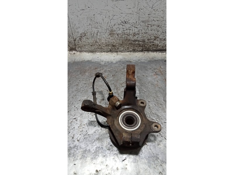 Recambio de mangueta delantera izquierda para renault megane i classic (la0) 1.9 d rn referencia OEM IAM   