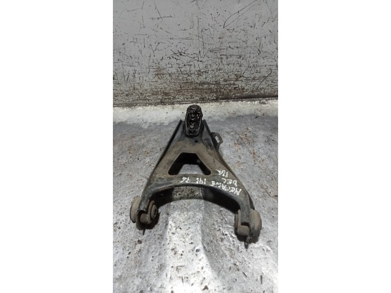 Recambio de brazo suspension inferior delantero izquierdo para renault megane i classic (la0) 1.9 d rn referencia OEM IAM   