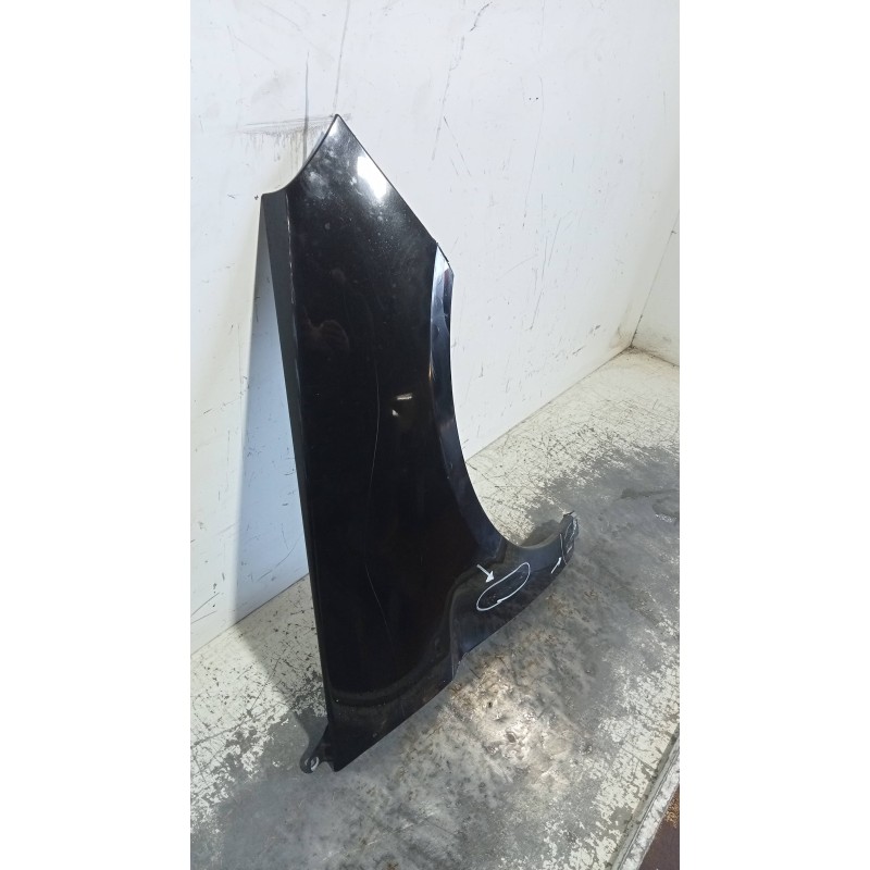 Recambio de aleta delantera derecha para mercedes clase b (w245) 200 cdi (245.208) referencia OEM IAM   