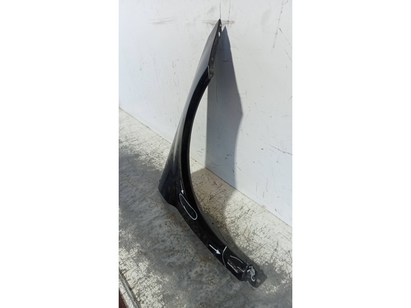 Recambio de aleta delantera derecha para mercedes clase b (w245) 200 cdi (245.208) referencia OEM IAM   