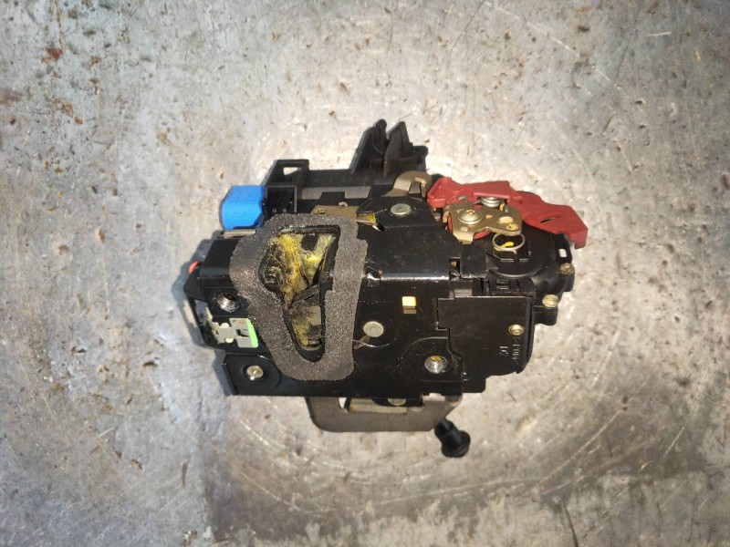 Recambio de motor cierre centralizado delantero derecho para audi a8 (4e2) 4.2 quattro referencia OEM IAM 4E1837016  