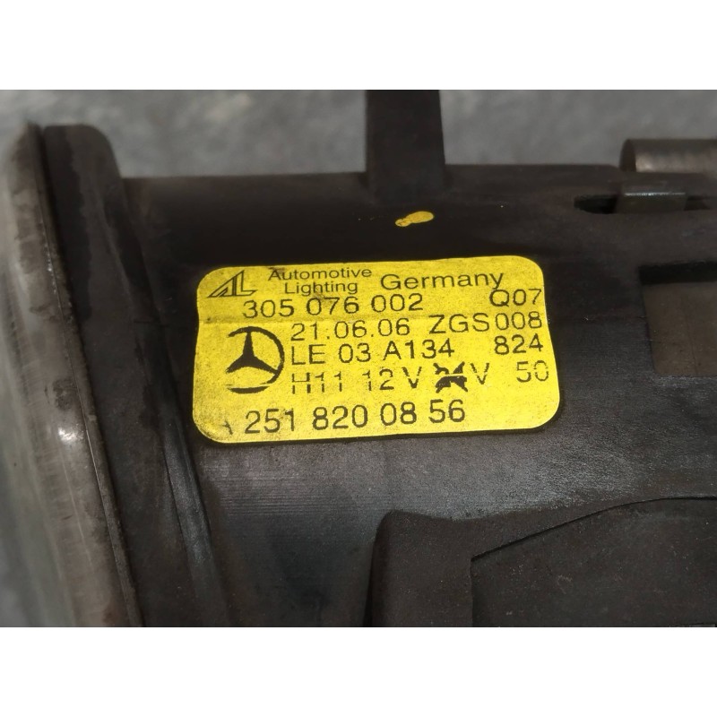 Recambio de faro antiniebla derecho para mercedes clase b (w245) 200 cdi (245.208) referencia OEM IAM A2518200856  