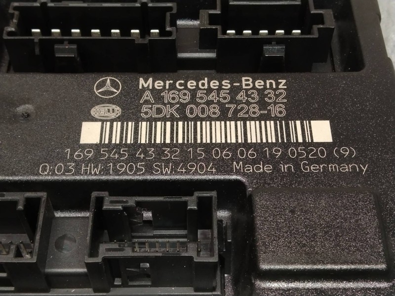Recambio de caja reles / fusibles para mercedes clase b (w245) 200 cdi (245.208) referencia OEM IAM A1695454332 5DK00872816 