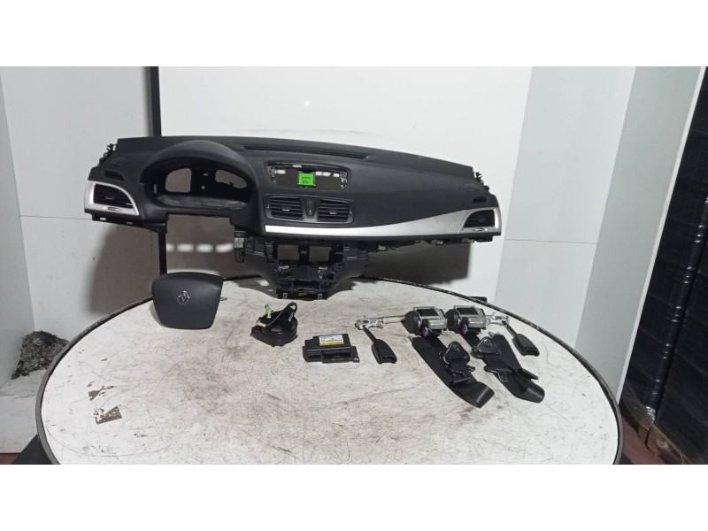 Recambio de kit airbag para renault megane iii berlina 5 p dynamique referencia OEM IAM   