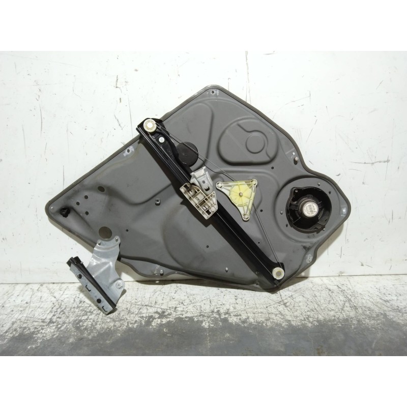 Recambio de elevalunas trasero derecho para mercedes clase b (w245) 200 cdi (245.208) referencia OEM IAM A1697301679  5P