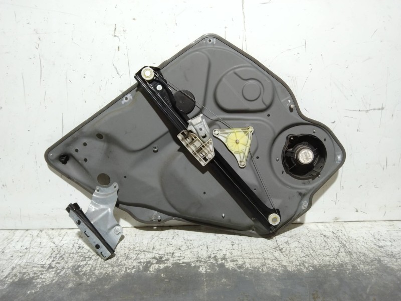 Recambio de elevalunas trasero derecho para mercedes clase b (w245) 200 cdi (245.208) referencia OEM IAM A1697301679  5P