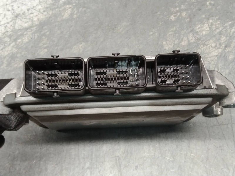 Recambio de centralita motor uce para peugeot 407 st confort referencia OEM IAM 5WS40205ET SW9658345380 HW9655041480 SID803