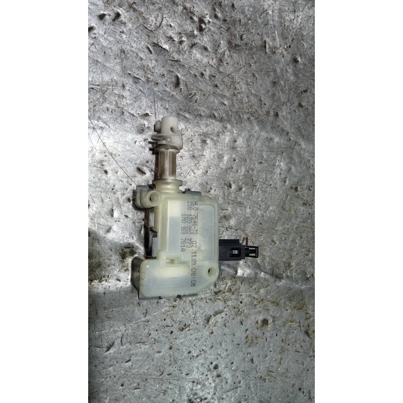 Recambio de motor cierre centralizado porton para skoda octavia combi (1z5) scout 4x4 referencia OEM IAM 1Z0810773 TAPA COMBUSTI