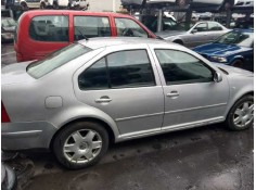 volkswagen bora berlina (1j2) del año 2001 2