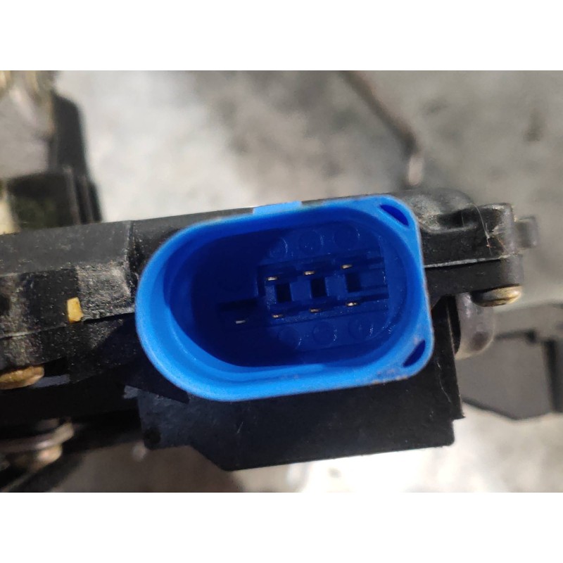 Recambio de motor cierre centralizado trasero derecho para audi a8 (4e2) 4.2 quattro referencia OEM IAM 4E0839016  