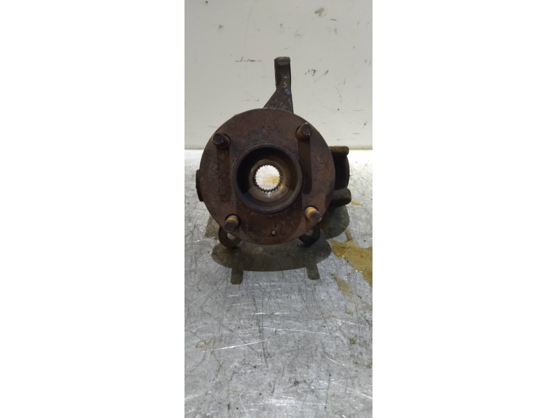 Recambio de mangueta delantera derecha para ford fiesta berlina básico referencia OEM IAM 96FB3K170BD  