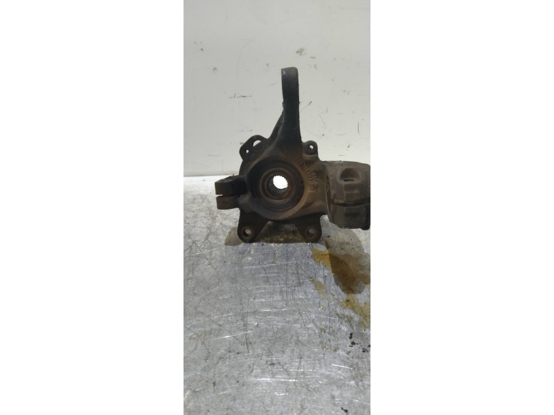 Recambio de mangueta delantera izquierda para ford fiesta berlina básico referencia OEM IAM 96FB3K171BD  