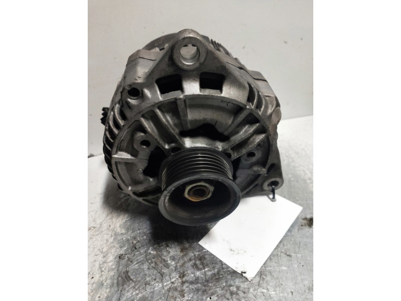 Recambio de alternador para ford mondeo berlina (gd) ghia referencia OEM IAM 0123212001  