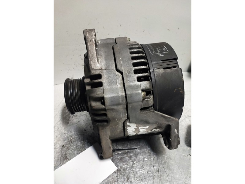Recambio de alternador para ford mondeo berlina (gd) ghia referencia OEM IAM 0123212001  