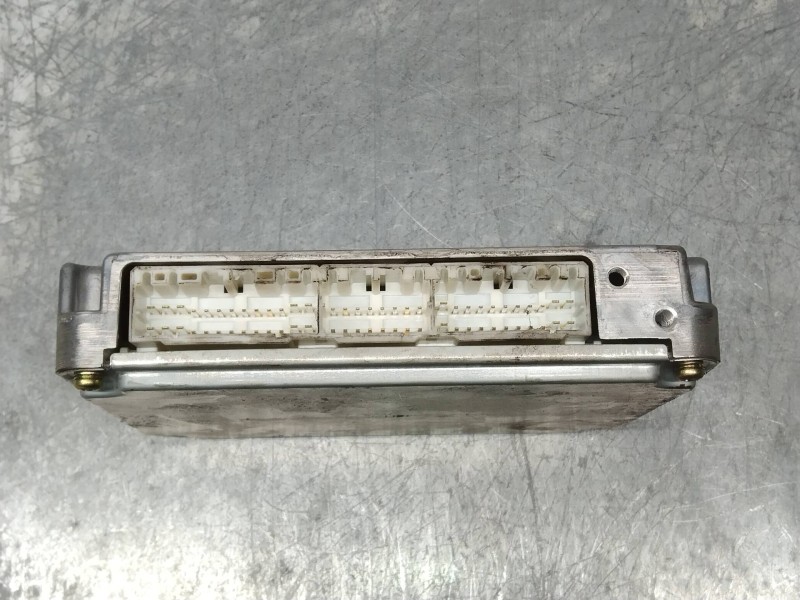 Recambio de centralita motor uce para mazda premacy (cp) td exclusive (74kw) referencia OEM IAM RF4W18881C 2758005922 