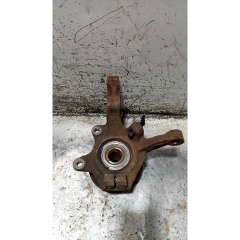 Recambio de mangueta delantera derecha para renault clio ii fase ii (b/cb0) campus referencia OEM IAM   