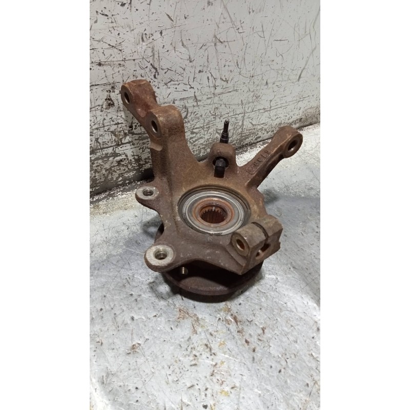 Recambio de mangueta delantera derecha para renault clio ii fase ii (b/cb0) campus referencia OEM IAM   