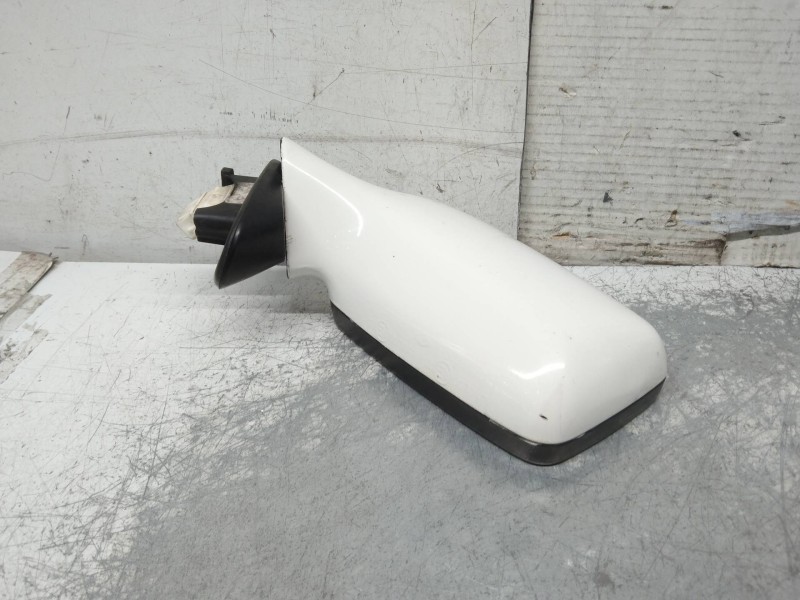 Recambio de retrovisor izquierdo para audi 80 1.9 tdi referencia OEM IAM   ELECTRICO