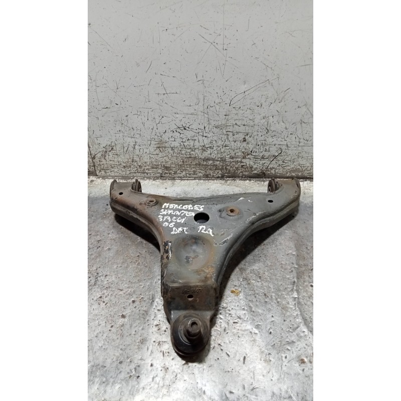 Recambio de brazo suspension inferior delantero izquierdo para mercedes sprinterii caja cerrada (desde 01.06) 318/319 cdi (906.6