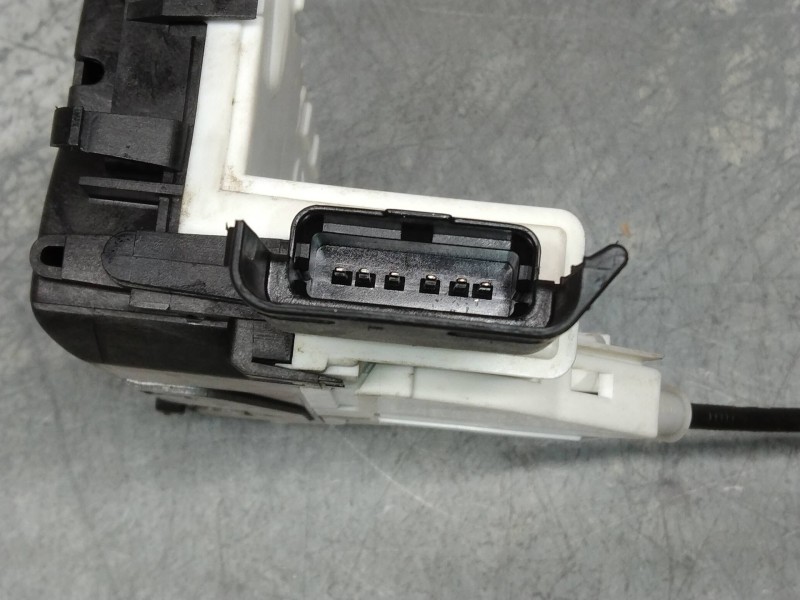 Recambio de motor cierre centralizado delantero derecho para citroen berlingo station wagon xtr plus referencia OEM IAM   5P