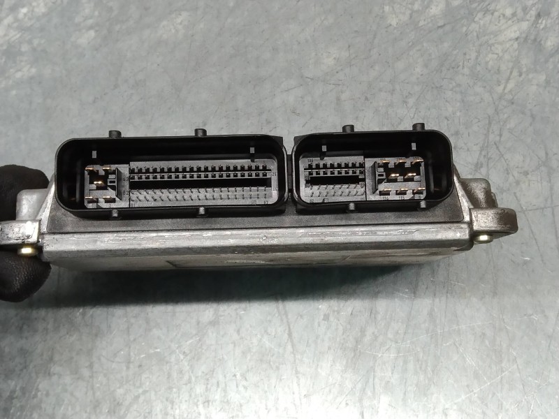 Recambio de centralita motor uce para volkswagen polo (9n1) highline referencia OEM IAM IAW4MVDD 036906034DD 6160066307