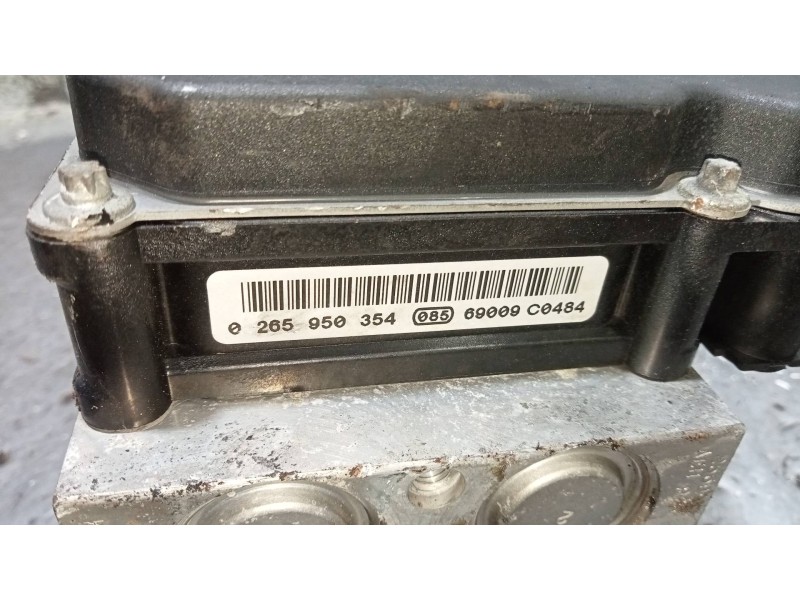 Recambio de abs para mercedes sprinterii caja cerrada (desde 01.06) 318/319 cdi (906.631/633/635/637) referencia OEM IAM 0265234