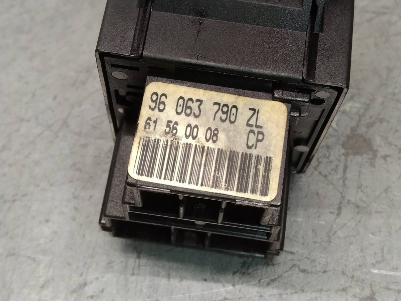 Recambio de mando luces para peugeot 806 st referencia OEM IAM 96063790ZL 61560008 