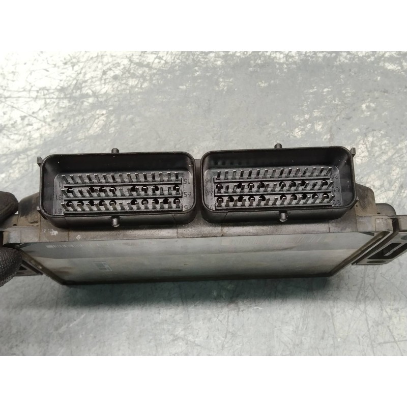 Recambio de centralita motor uce para renault clio ii fase i (b/cbo) 1.9 d referencia OEM IAM R04010031F 7700114875 HOM770010595