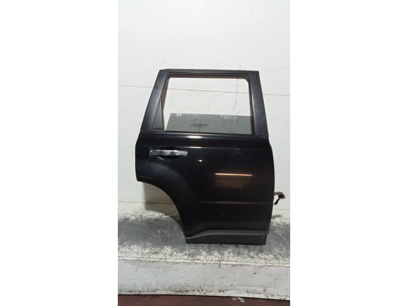 Recambio de puerta trasera derecha para nissan x-trail (t31) 2.0 dci turbodiesel cat referencia OEM IAM   5P