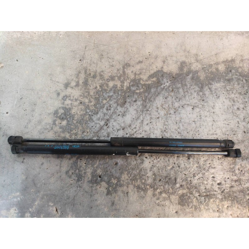 Recambio de amortiguadores maletero / porton para kia picanto 1.1 crdi active referencia OEM IAM 8178007022 8177007022 