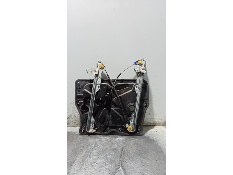 Recambio de elevalunas delantero izquierdo para nissan x-trail (t31) 2.0 dci turbodiesel cat referencia OEM IAM 80731EH100 06204