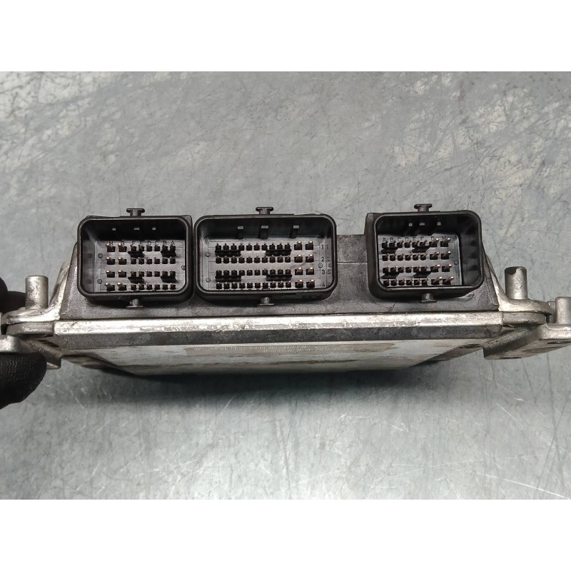 Recambio de centralita motor uce para peugeot 206 berlina xs clim referencia OEM IAM 0281011188 9648588880 EDC15C2 75