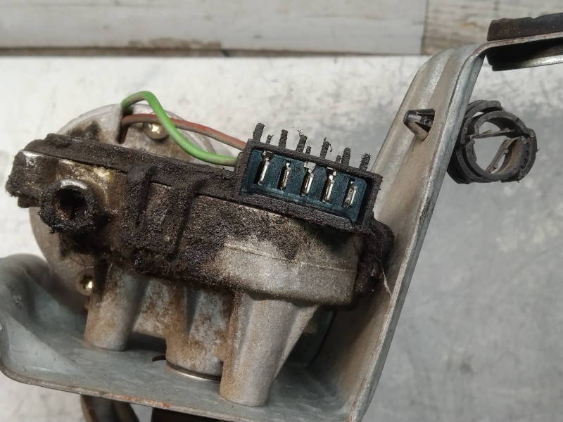 Recambio de motor limpia delantero para renault rapid/express (f40) 1.9 d transporter t55/64 (f40p) referencia OEM IAM 039024631