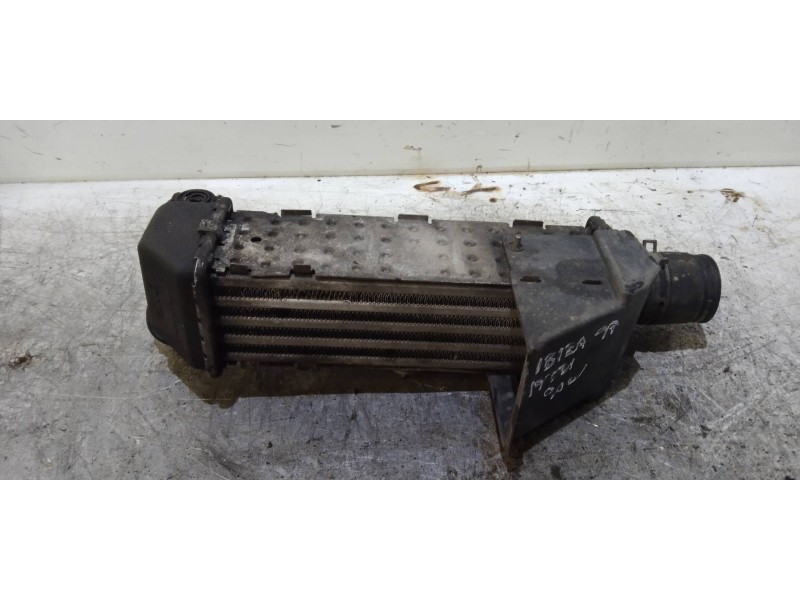 Recambio de intercooler para seat ibiza (6k) hit referencia OEM IAM 6K0145805  
