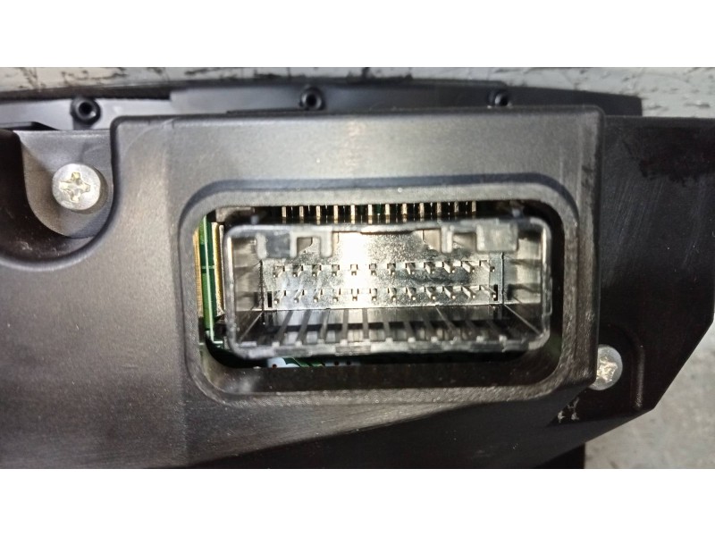 Recambio de pantalla multifuncion para mazda 3 lim. (bl) 2.2 turbodiesel cat referencia OEM IAM BBP3611J0A 4610007191 