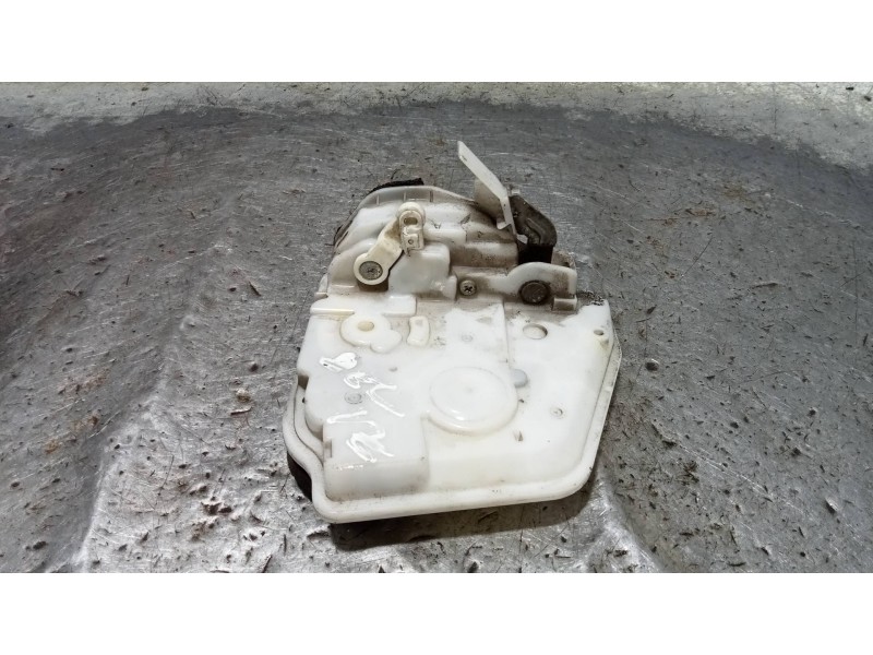 Recambio de motor cierre centralizado delantero izquierdo para mazda 3 lim. (bl) 2.2 turbodiesel cat referencia OEM IAM   5P