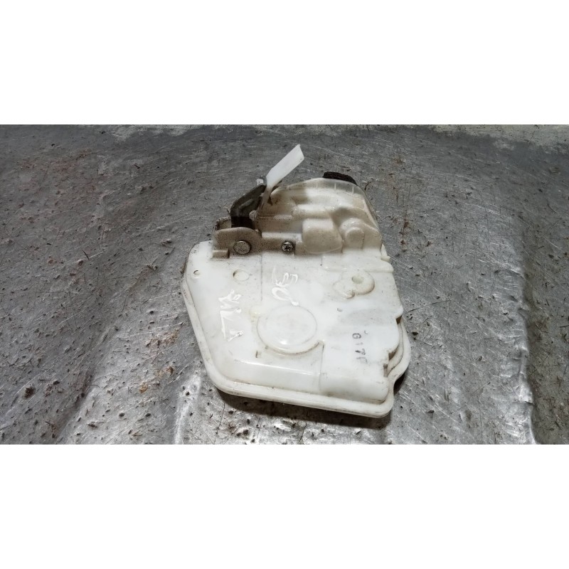 Recambio de motor cierre centralizado trasero derecho para mazda 3 lim. (bl) 2.2 turbodiesel cat referencia OEM IAM   