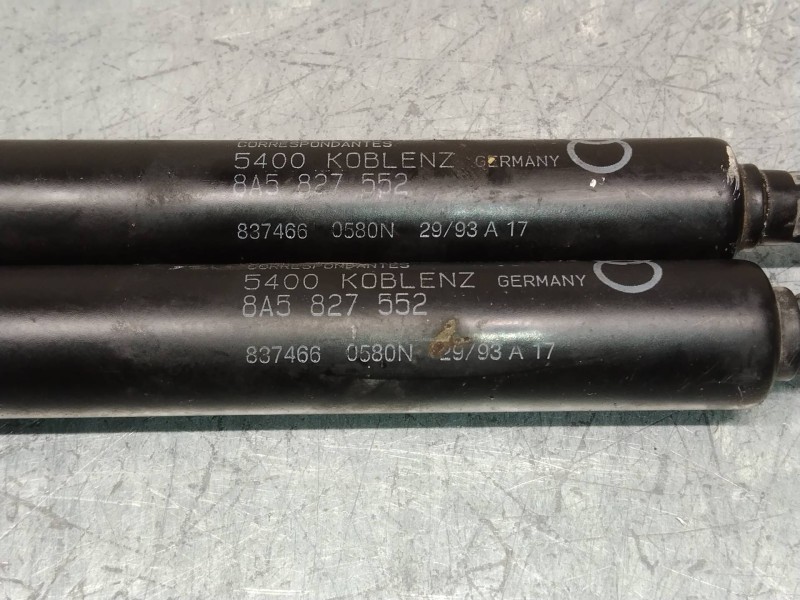 Recambio de amortiguadores maletero / porton para audi 80 1.9 tdi referencia OEM IAM 8A5827552  580N