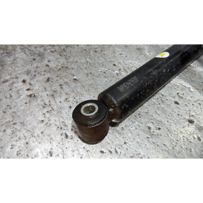 Recambio de amortiguador trasero izquierdo para mazda 3 lim. (bl) 2.2 turbodiesel cat referencia OEM IAM BBP828910C  