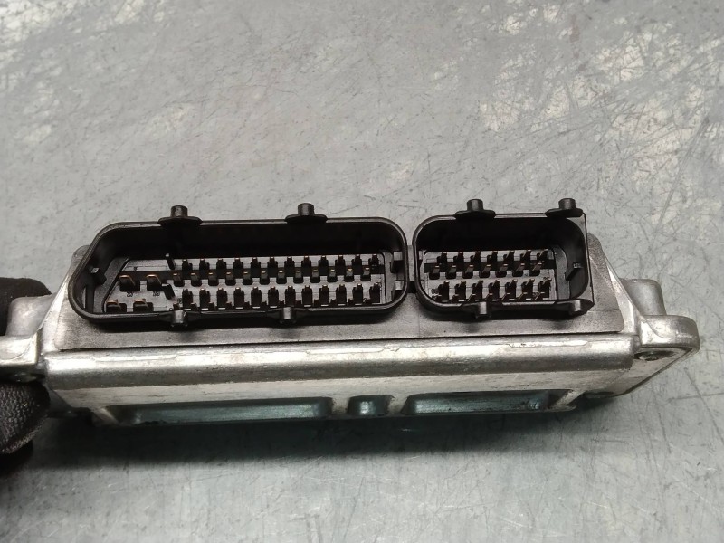 Recambio de centralita motor uce para volkswagen polo (9n3) 1.4 16v referencia OEM IAM 03C906024AD 03C906024F 6160141704