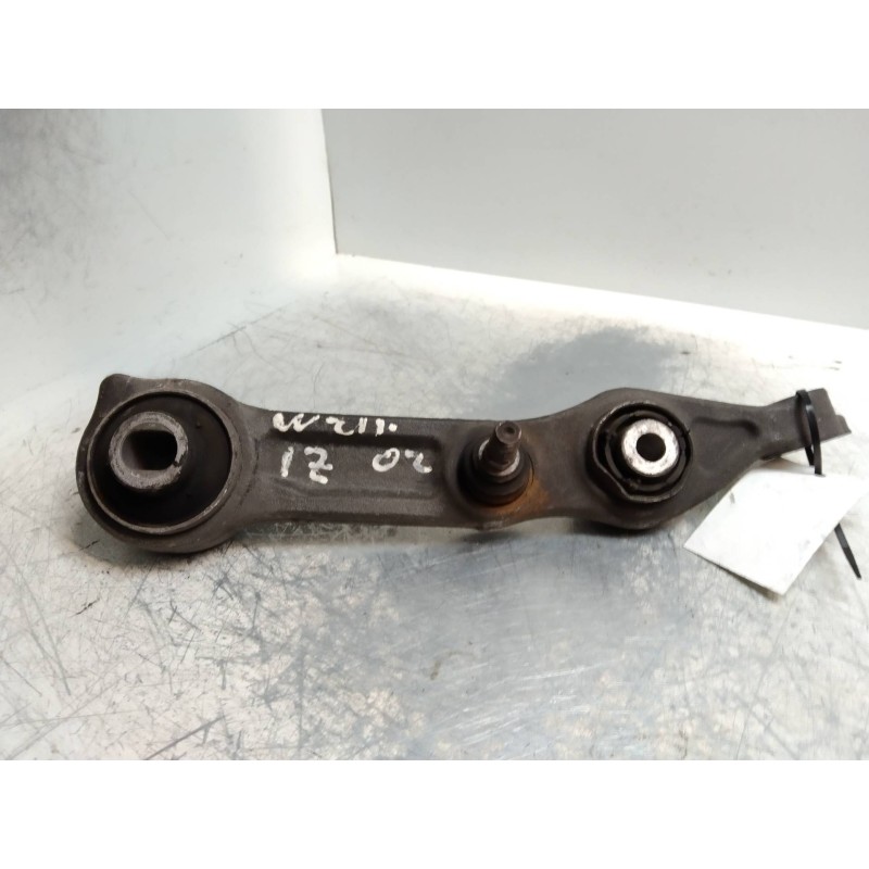 Recambio de brazo suspension superior delantero izquierdo para mercedes clase e (w211) berlina 2.7 cdi cat referencia OEM IAM   