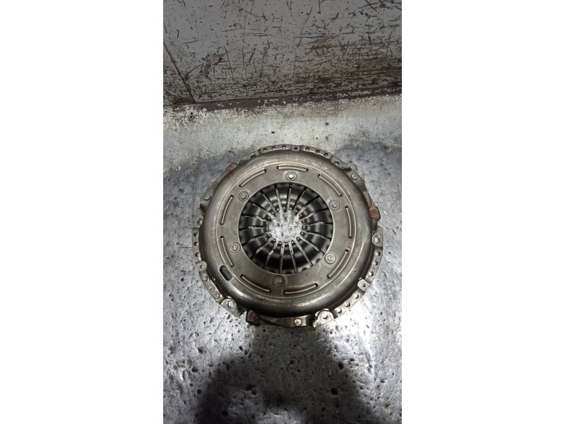 Recambio de kit embrague para volkswagen t5 transporter/furgoneta caja cerrada referencia OEM IAM   